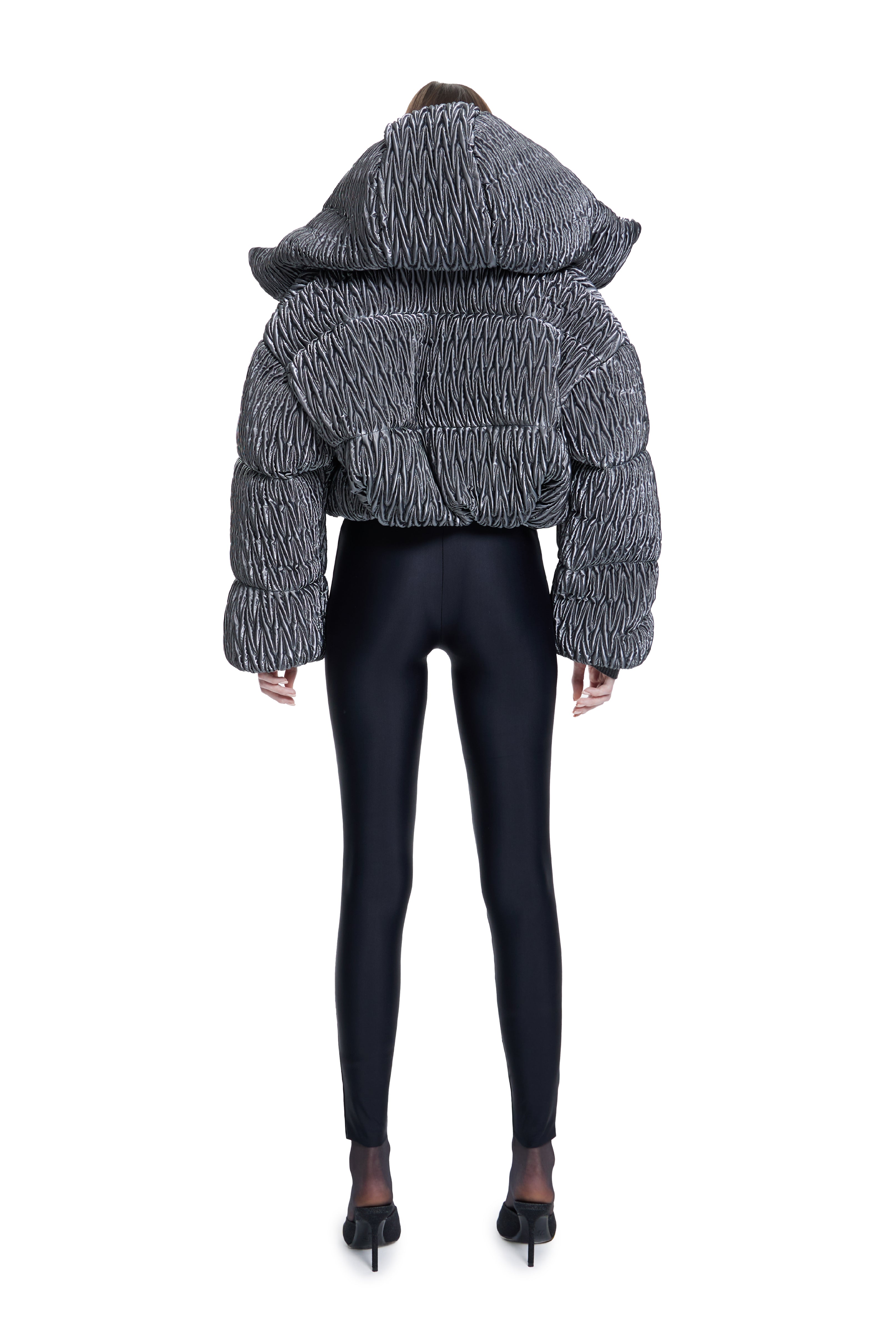 Khela desenli kısa şişme mont