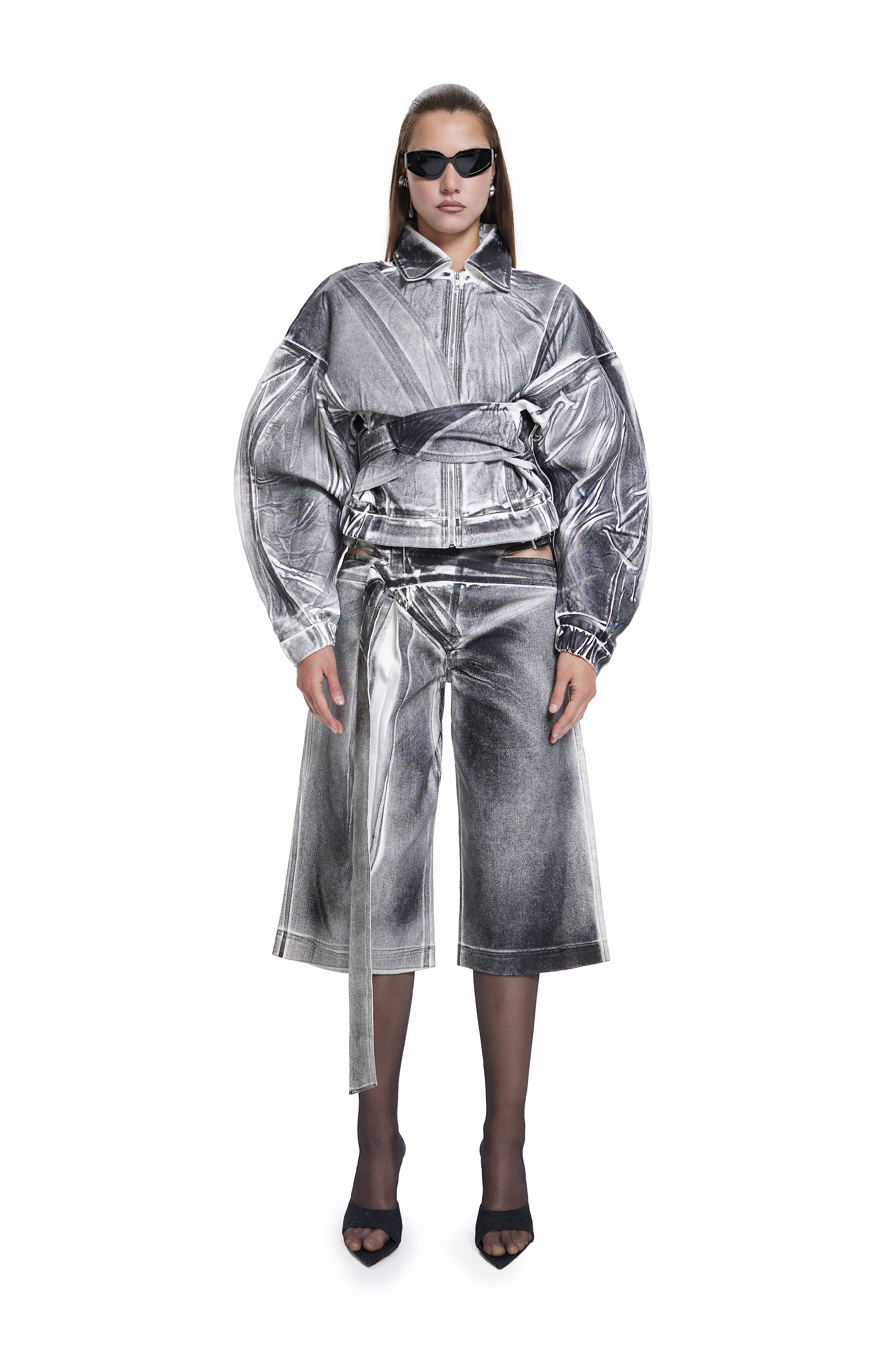 Khela bel dekolteli demir tokalı gri denim bermuda