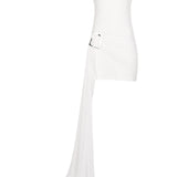 Beyaz yüksek yaka tokalı drapeli kuyruk detaylı mini elbise