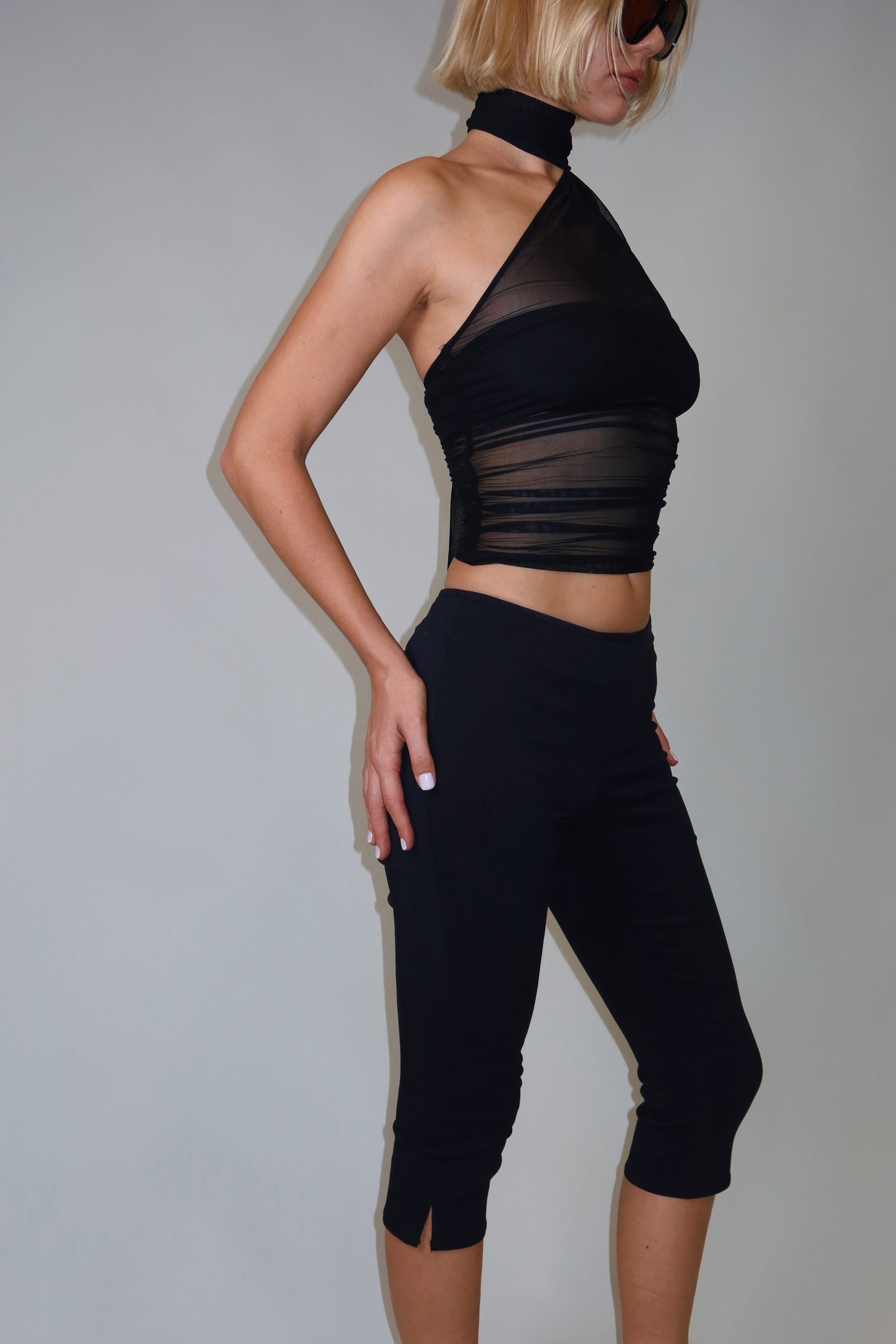 UR FAVE TOP IN BLACK
