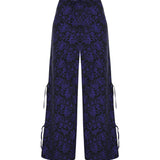 Mor desenli ayarlanabilir bağcık büzgü detaylı paraşüt pantolon
