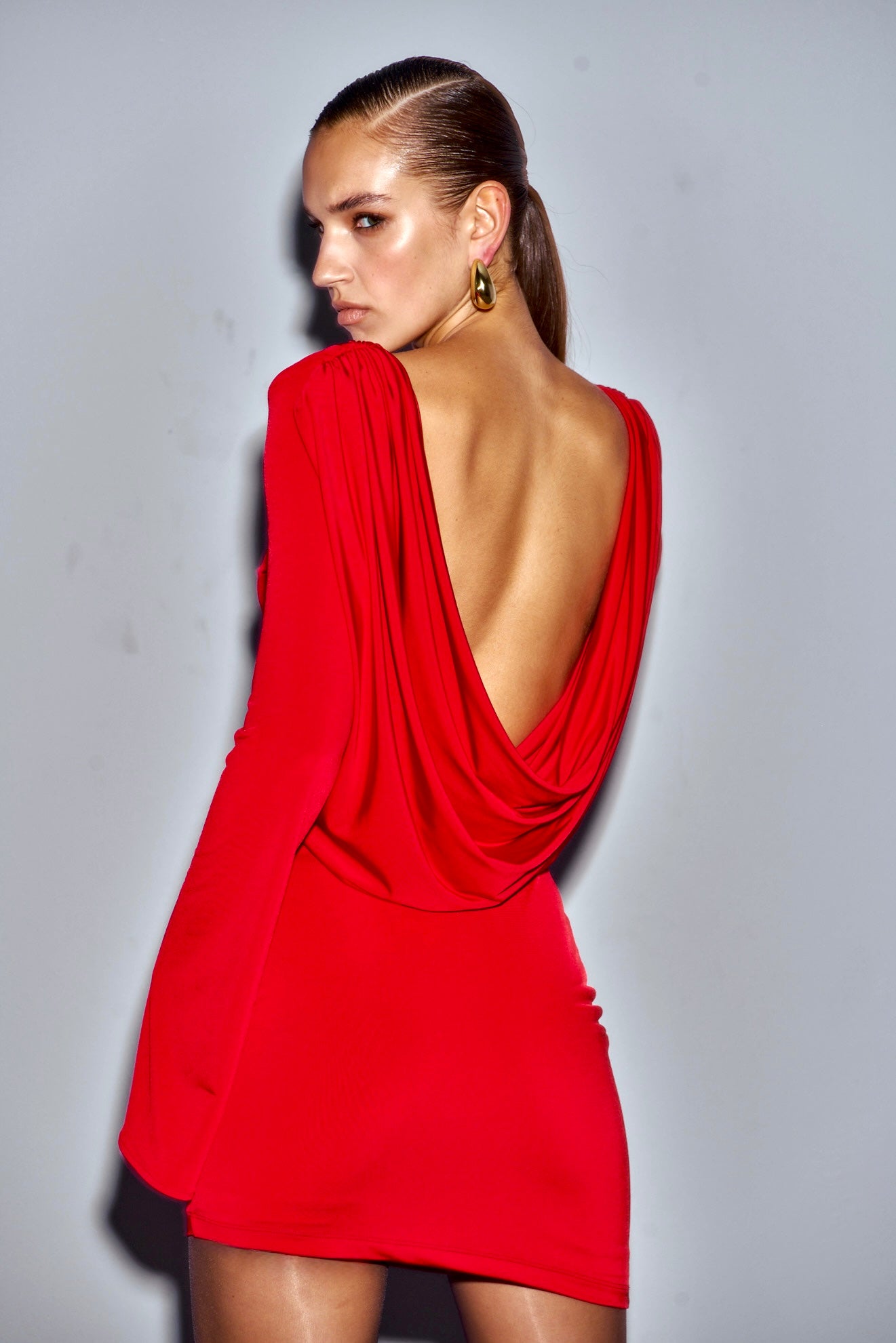 BACK OFF DRESS RED