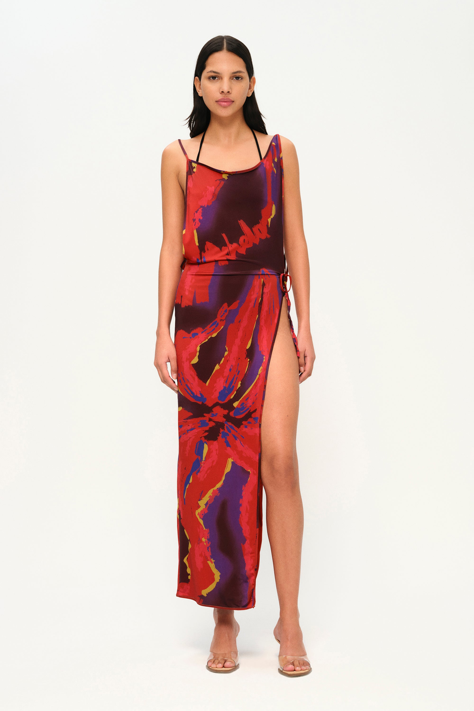 Çiçek desen bağcıklı derin yırtmaçlı plaj elbisesi