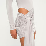 İnci yüksek yaka uzun kollu drapeli mini elbise