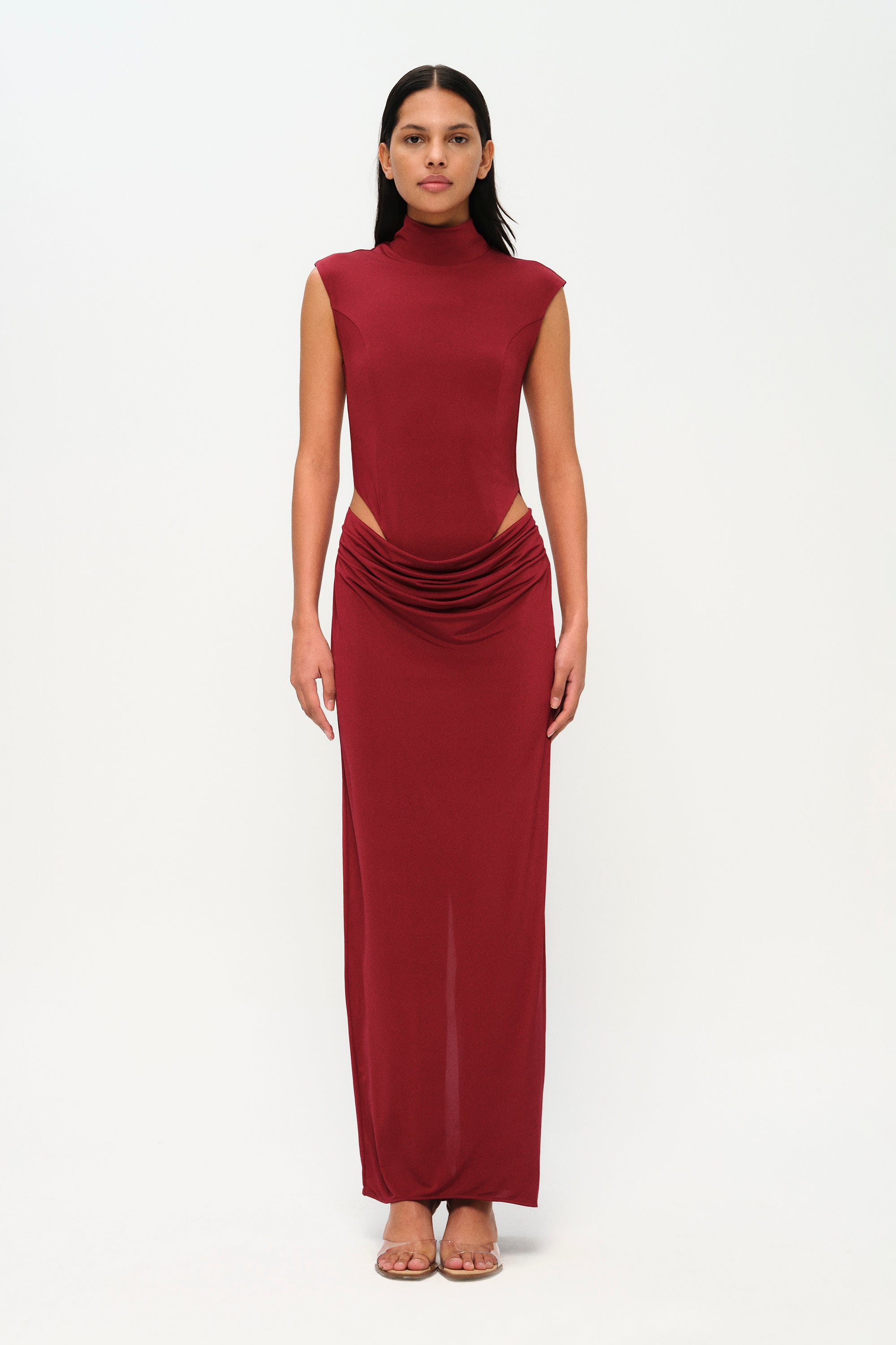 Bordo yüksek yaka kolsuz maxi elbise