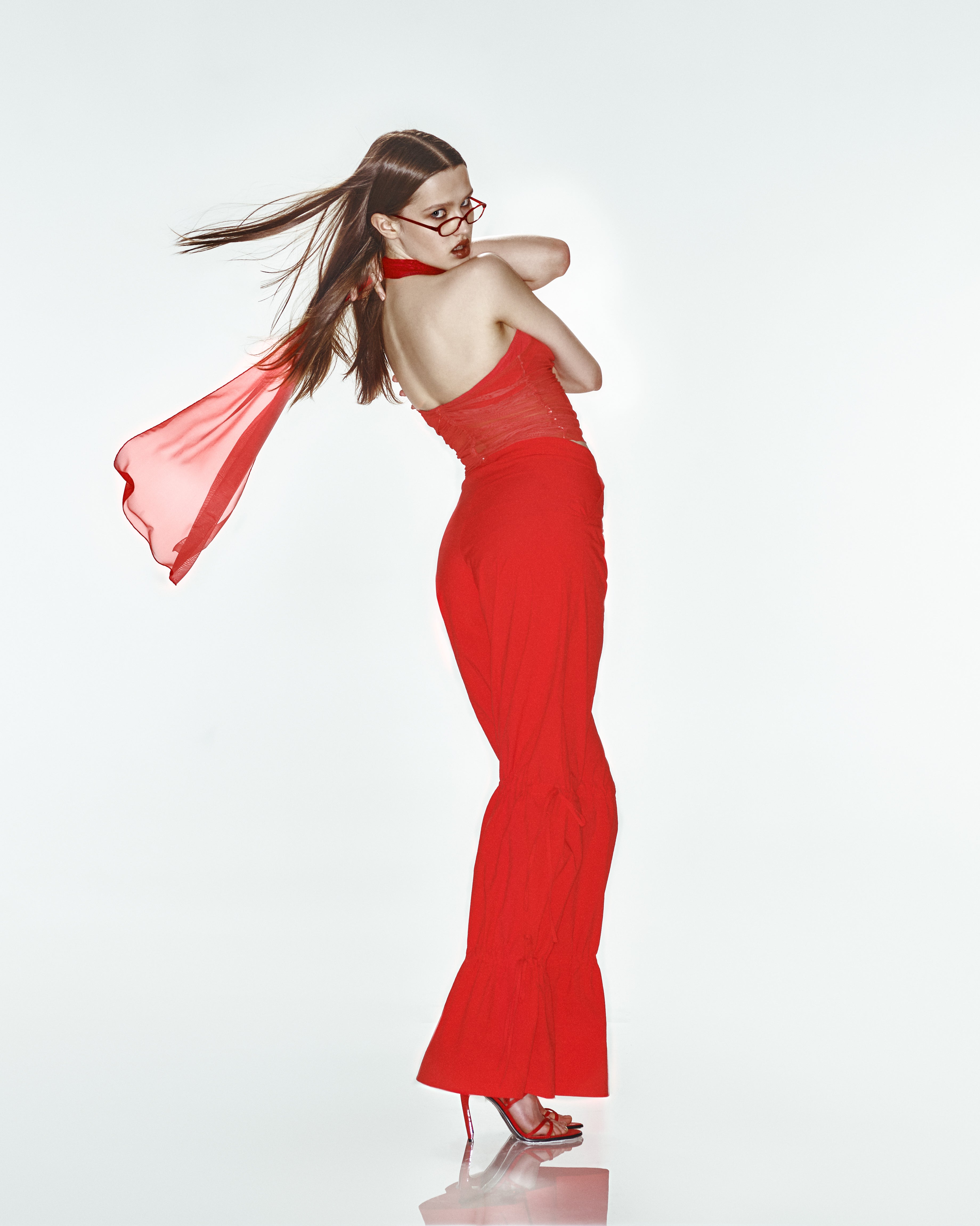 Kırmızı sraplez astarlı tek omuz detaylı tül top