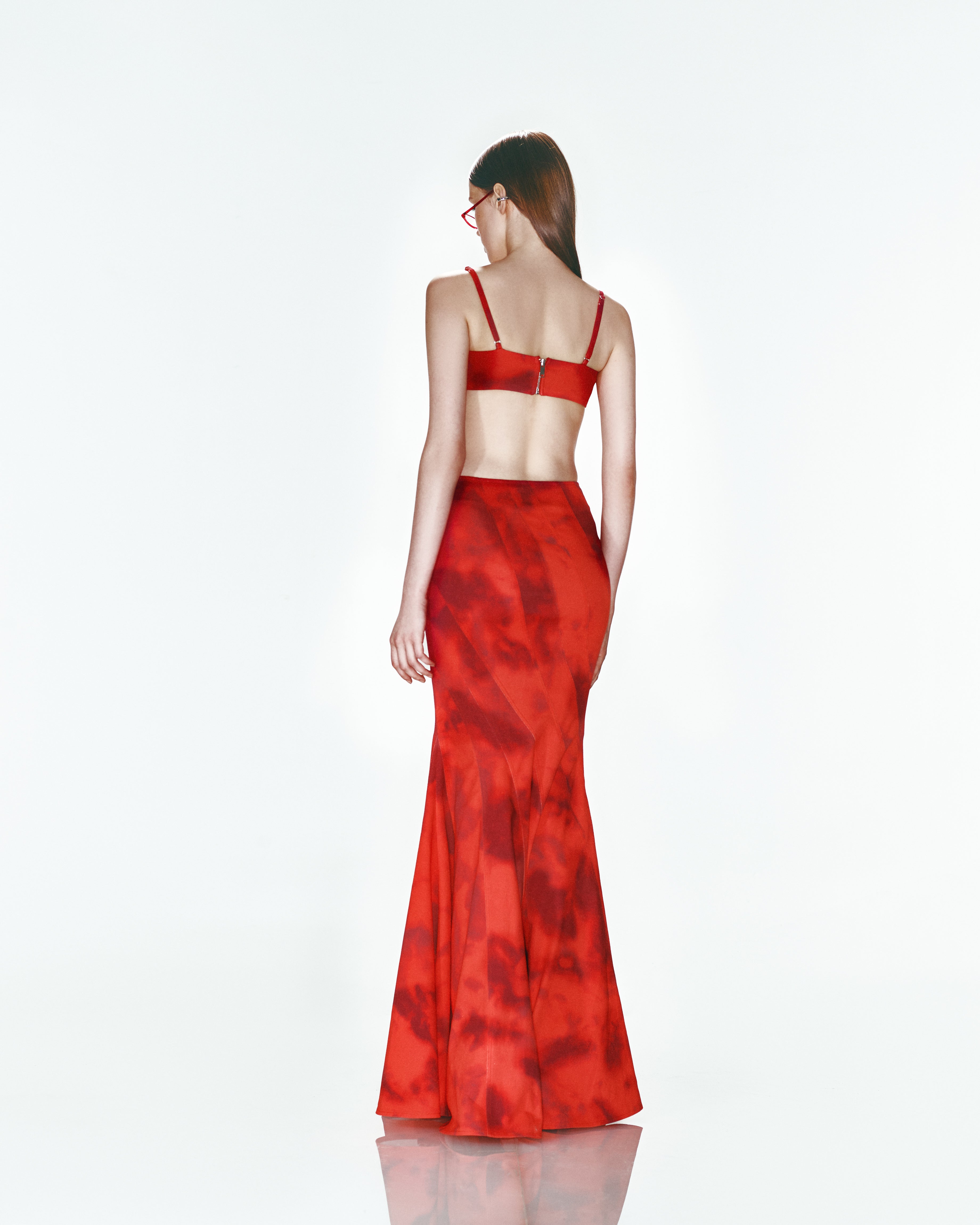 Kırmızı desenli maksi etek