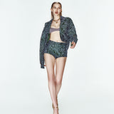 Yeşil desenli mini şort