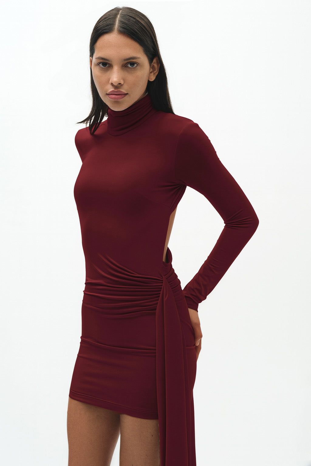 Bordo yüksek yaka uzun kollu drapeli mini elbise