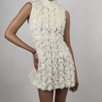 Ekru mandarin yaka 3D çiçekli detaylı a kesim mini elbise