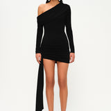 Siyah tek omuz uzun kollu drapeli mini elbise