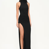 Siyah yüksek yaka drapeli derin yırtmaçlı maxi elbise