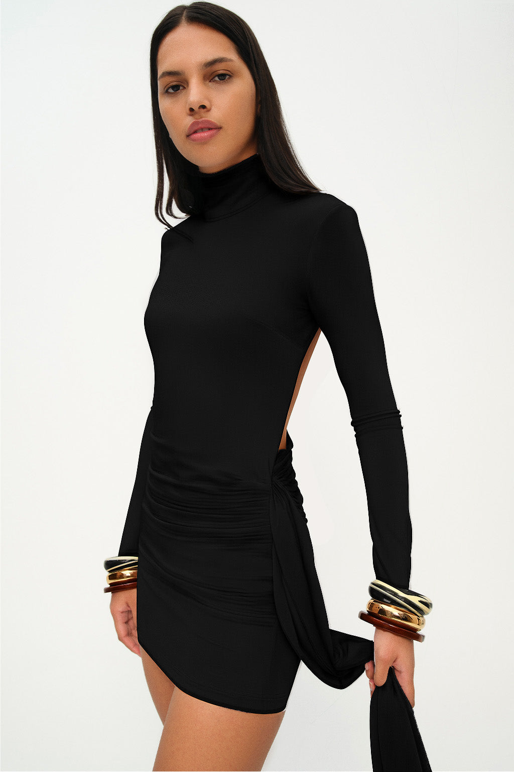Siyah yüksek yaka uzun kollu drapeli mini elbise 