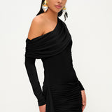 Siyah tek omuz uzun kollu drapeli mini elbise